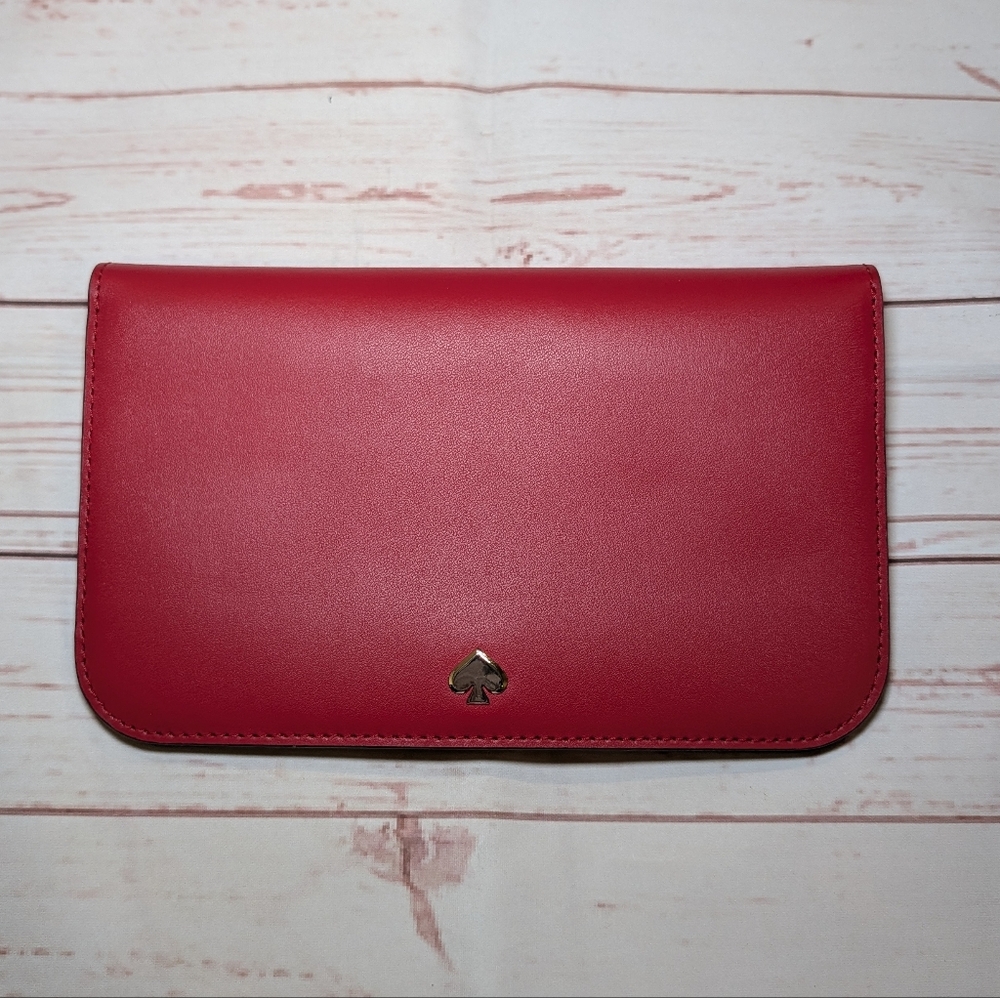 🎉 SALE 🎉 Like New Kate Spade Scallop Wallet Clutch